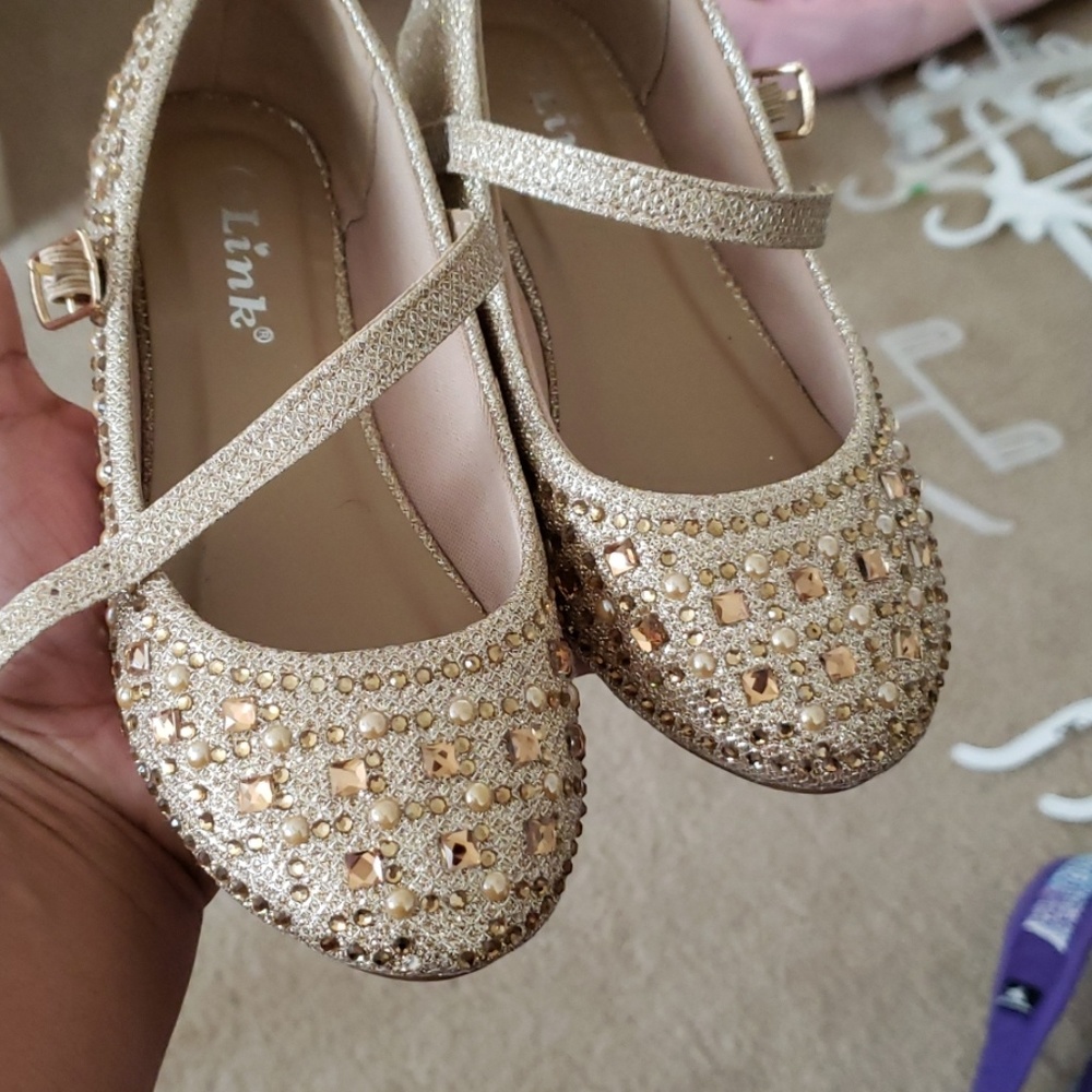 Girls dress shoes